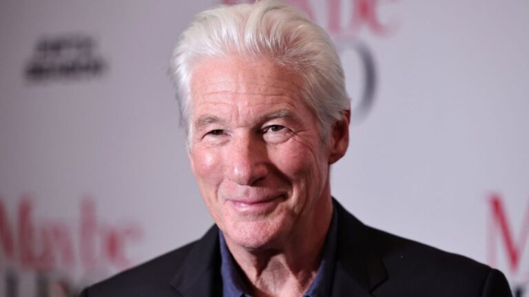 Richard Gere Recovering After Checking Into Hospital With Pneumonia – Deadline-Billionschannel